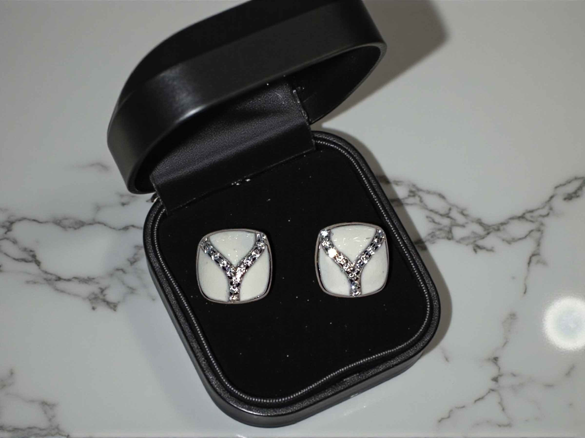 Chic Silver Jewelry for Girls